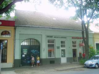 Debrecen, Miklós u. 09.jpg Debrecen, Miklós u. 09.jpg